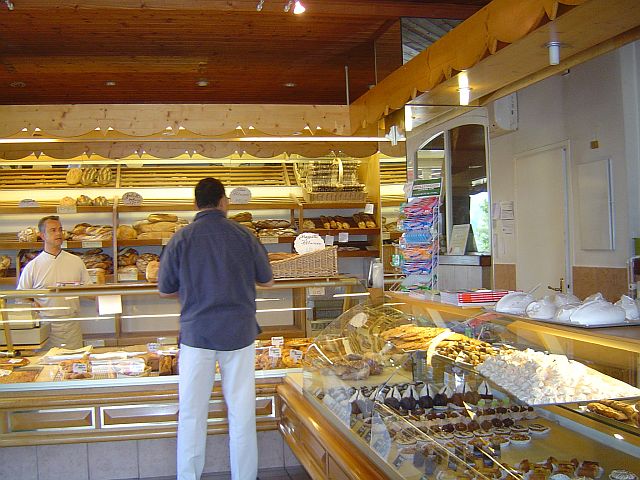 2009-europe-trip-006r-bakery2